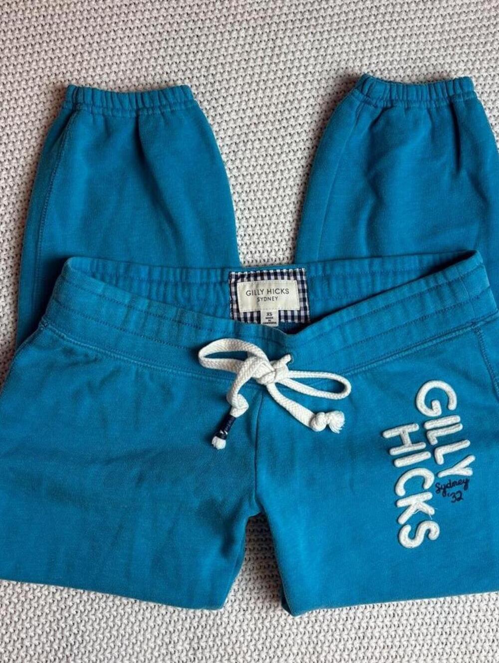 Gilly Hicks gilly hicks capri low rise sweatpants blue white sz xs sydney ‘32